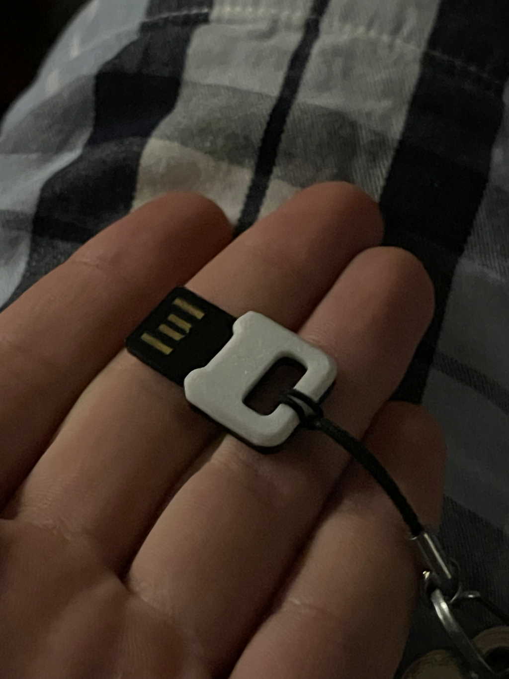 Simple Sandisk USB Replacement Case