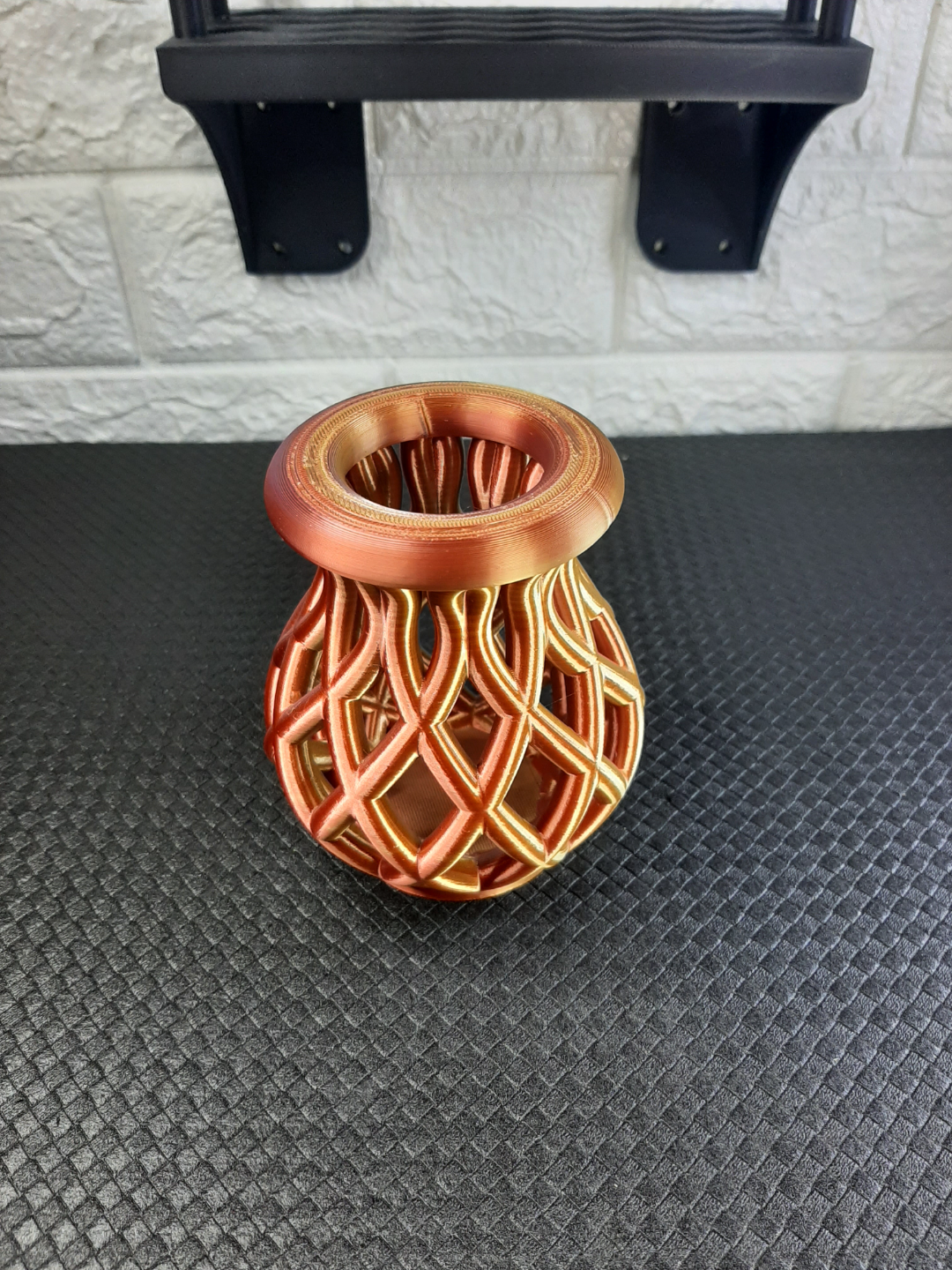 KNITTED VAZE OR TEALIGHT