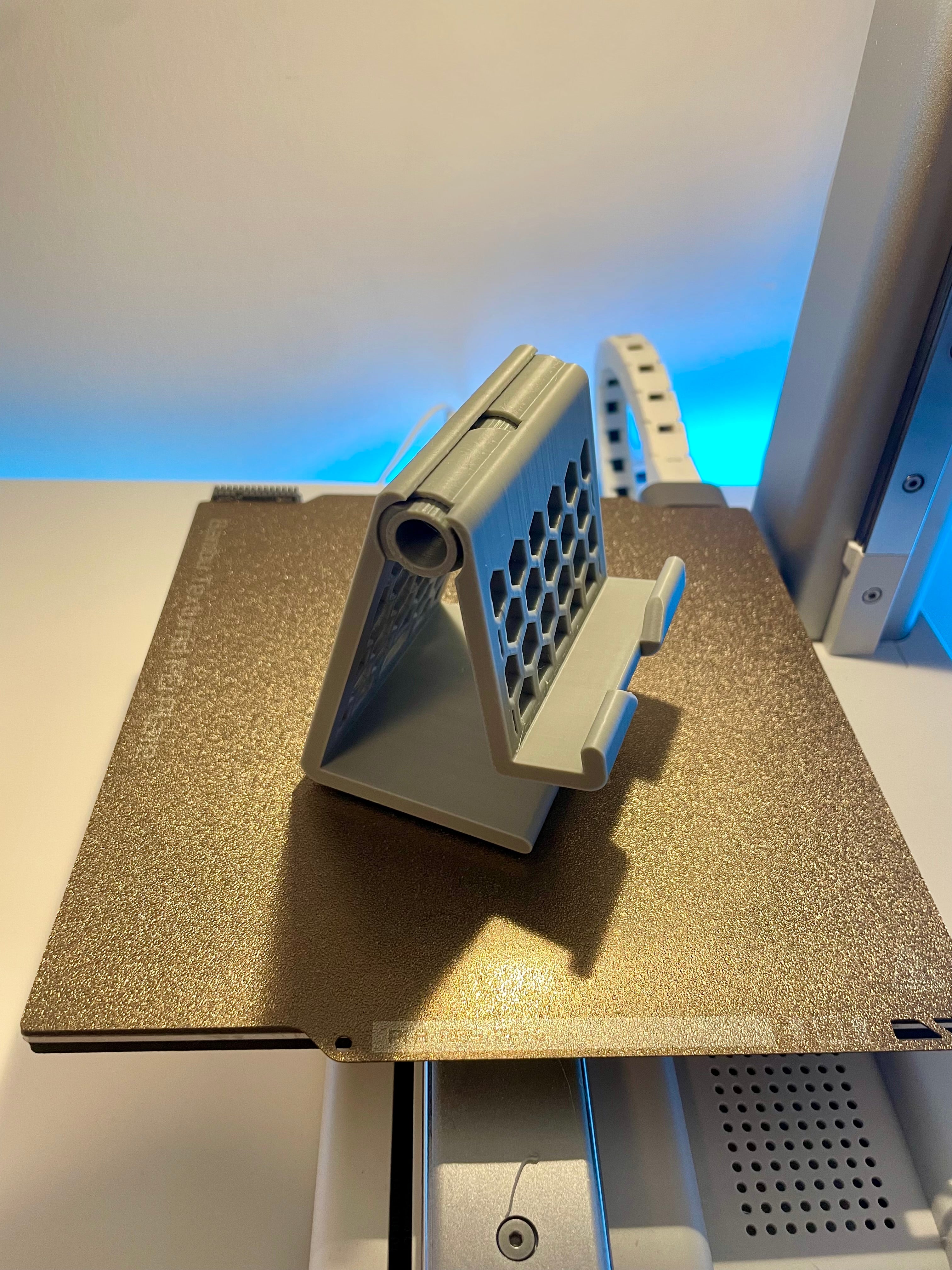 phone stand with adjustable angle