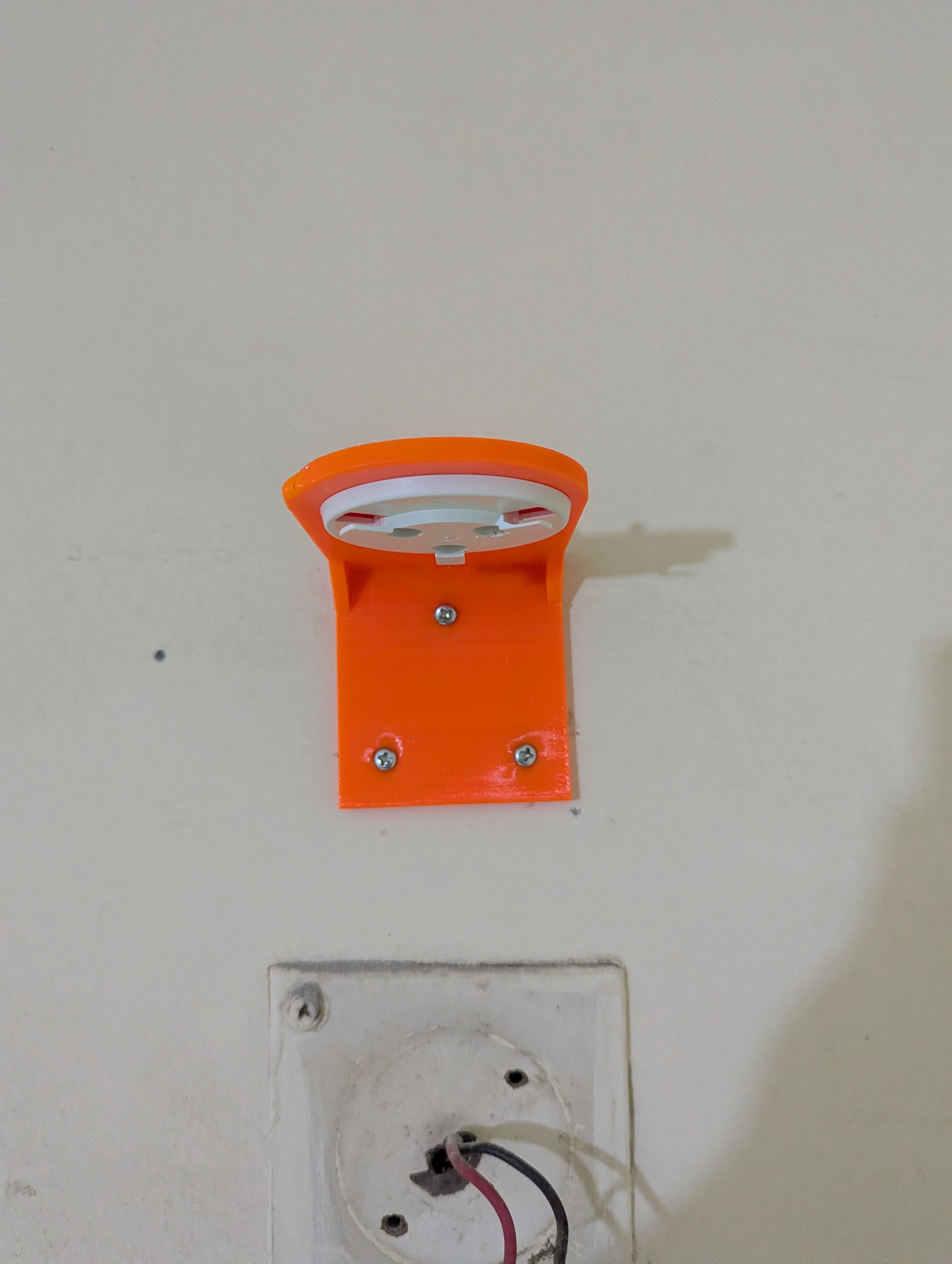 Universal Camera Mount for side wall
