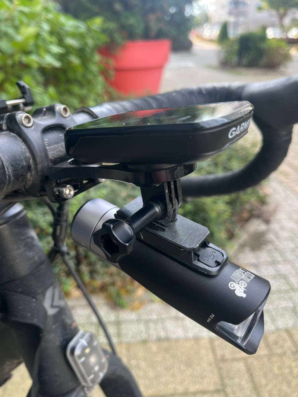 Bike light Mactronic Noise XTR 04 adapter GOPRO