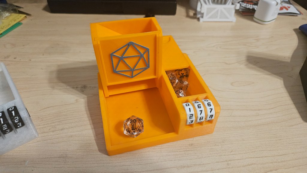 Compact Dice Tower and Life Counter