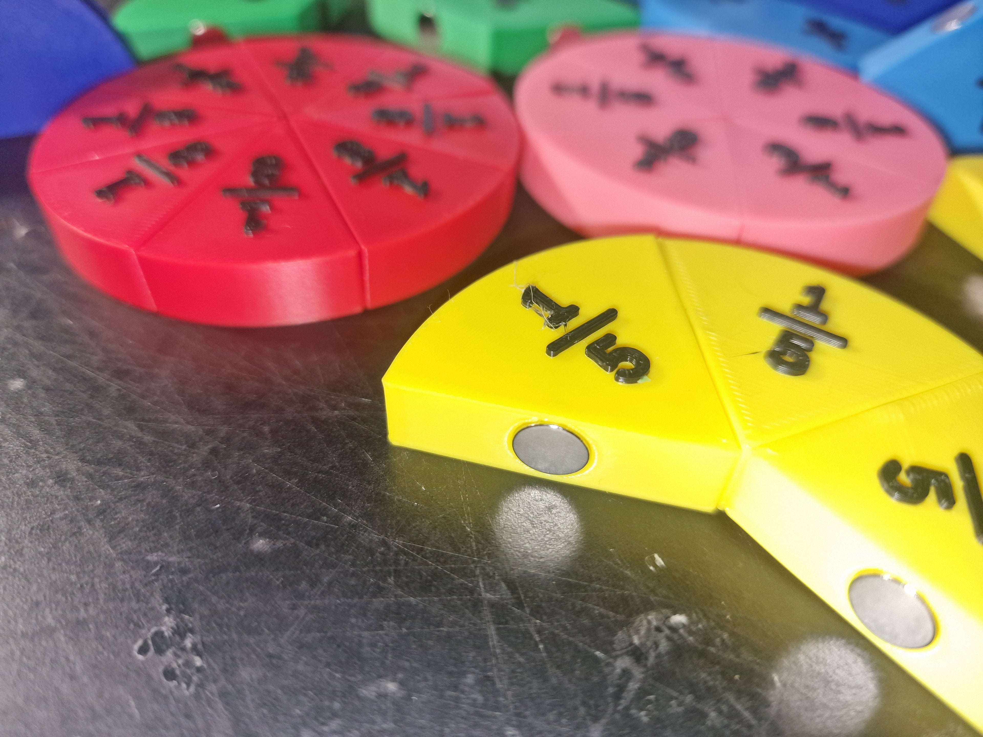 Learning fractions / desk & fridge (w/magnets)