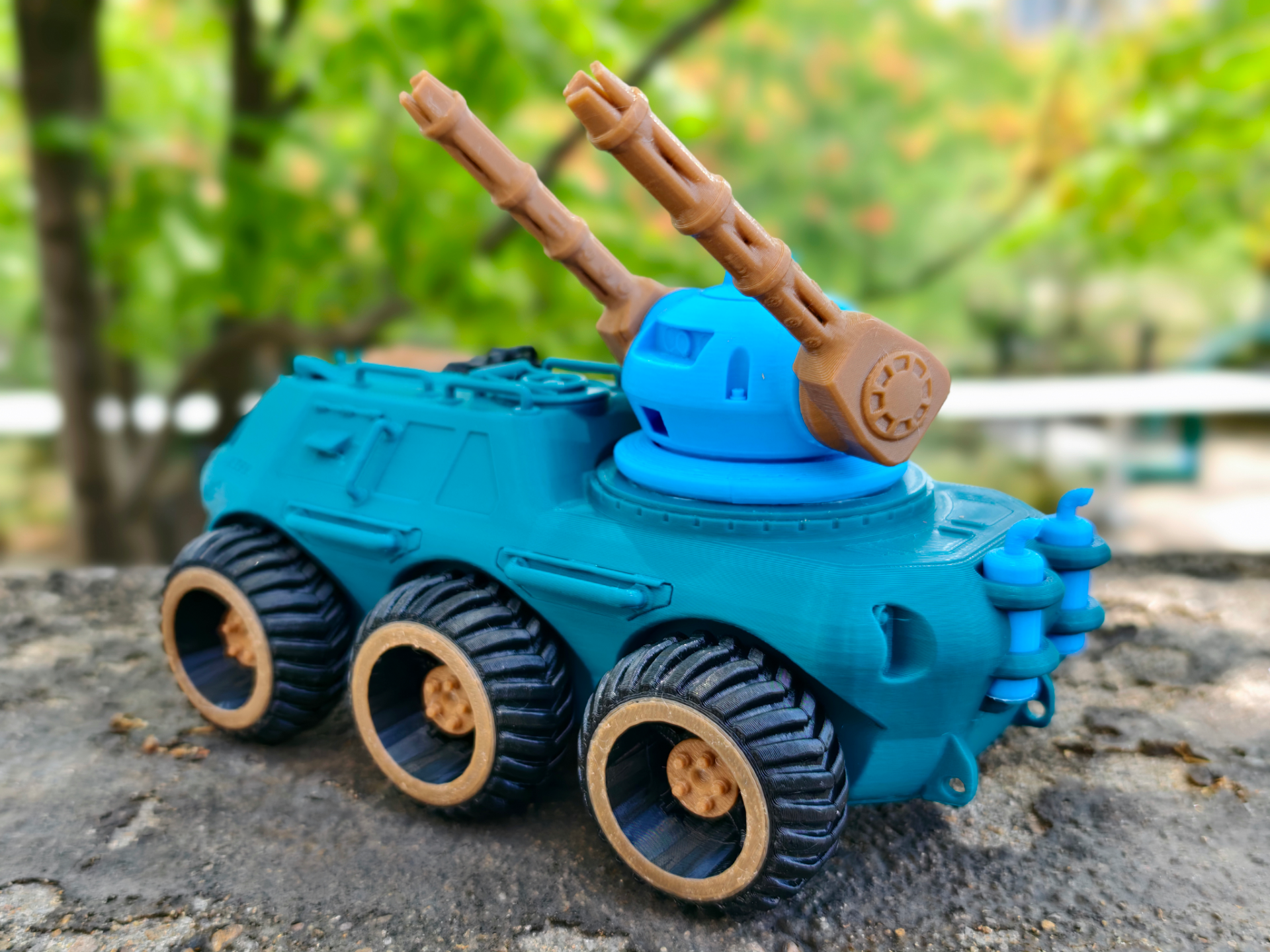Future allterrain combat vehicle toy tank未来全地形装甲战车