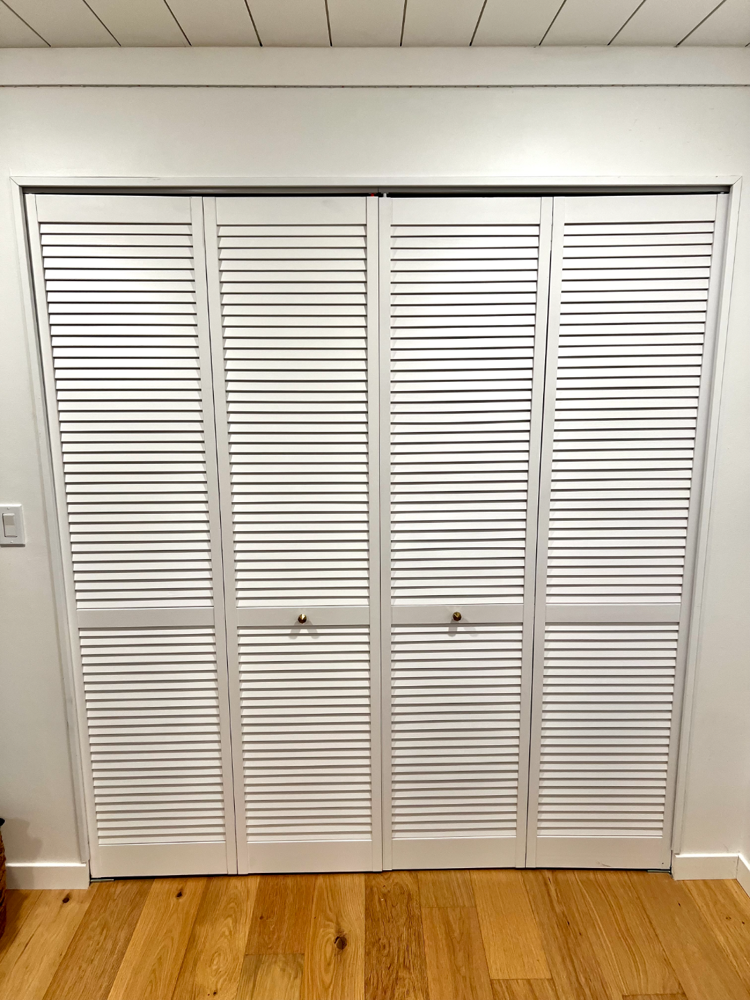 LOUVER BI-FOLD CLOSET DOOR PIN