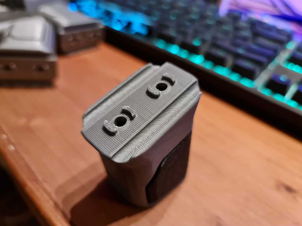 Angled Vertical Foregrip (M-Lok)