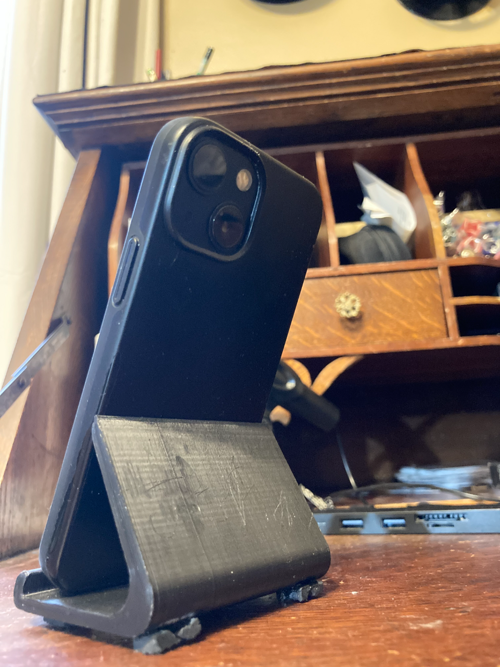 Ergonomic Phone Stand