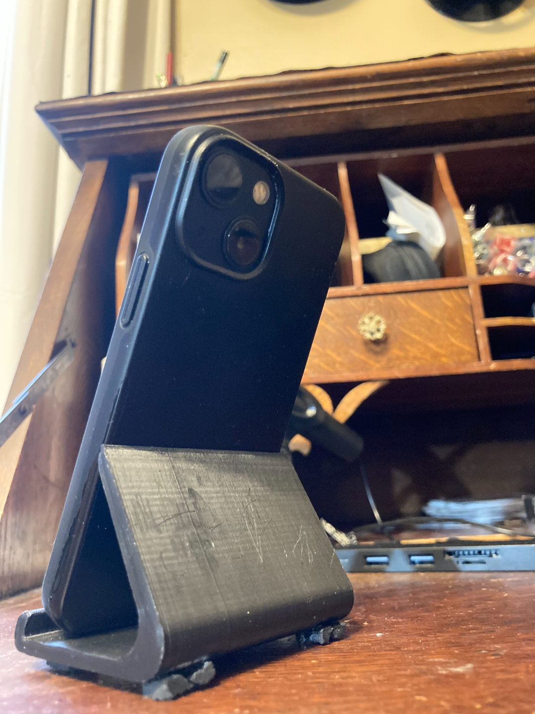 Ergonomic Phone Stand
