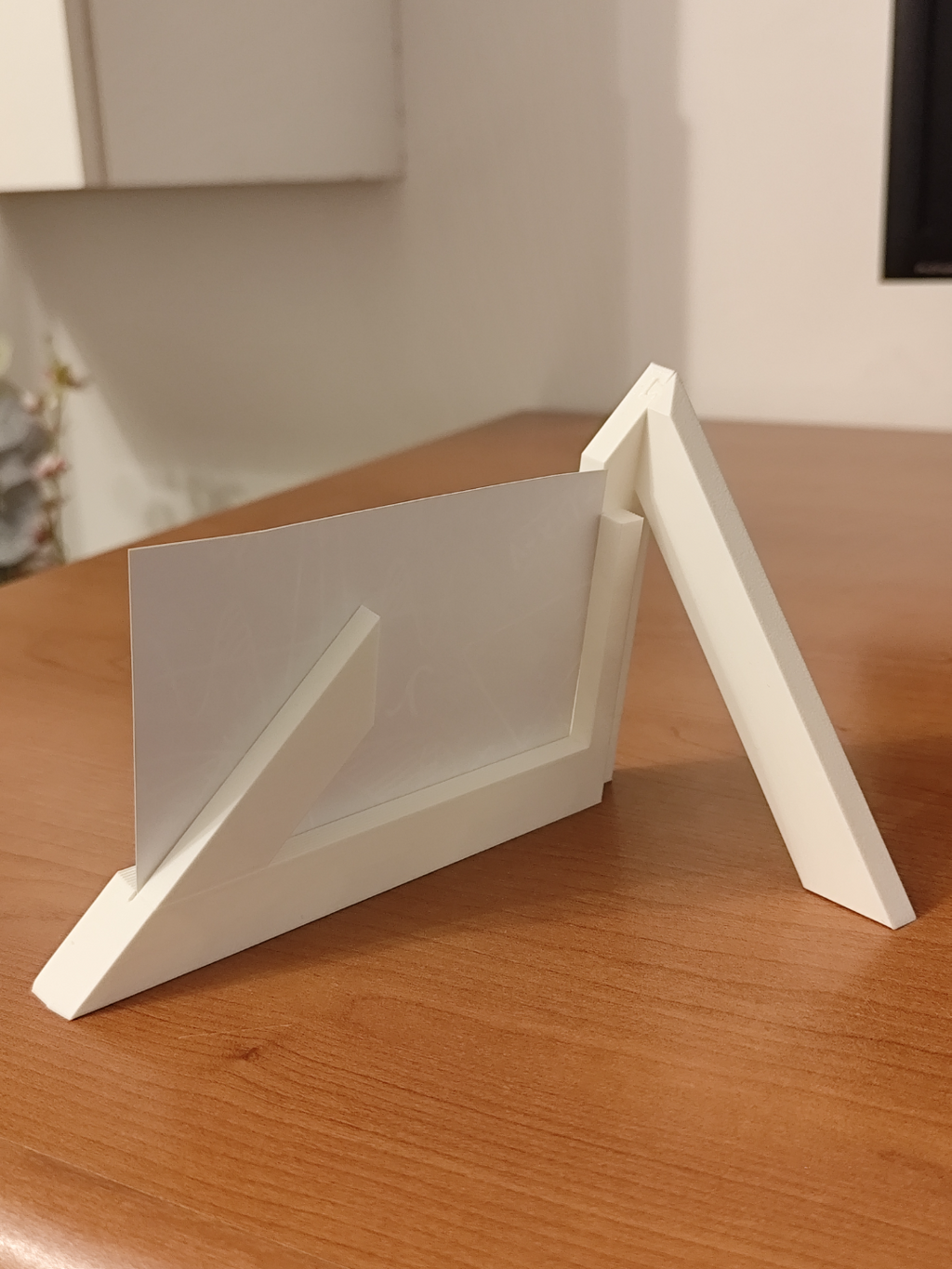 Modern Minimalistic Slide-In Picture Frame