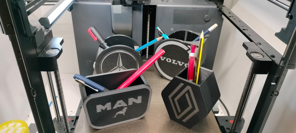 MAN Pen Holder
