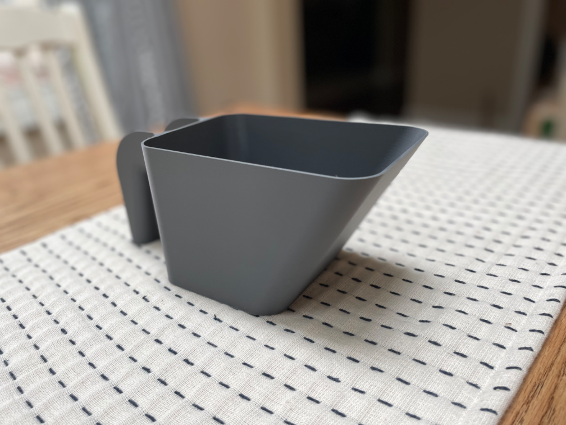 Simple Scooper for Fresh Cat Litter or Pet Food