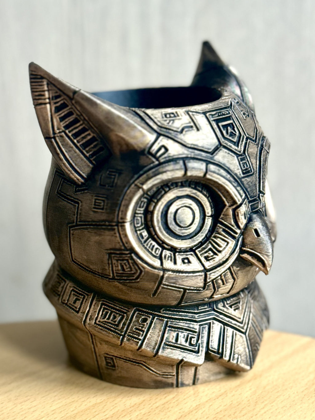 Grindle–Cyberpunk Owl of Creativity-Commercial use