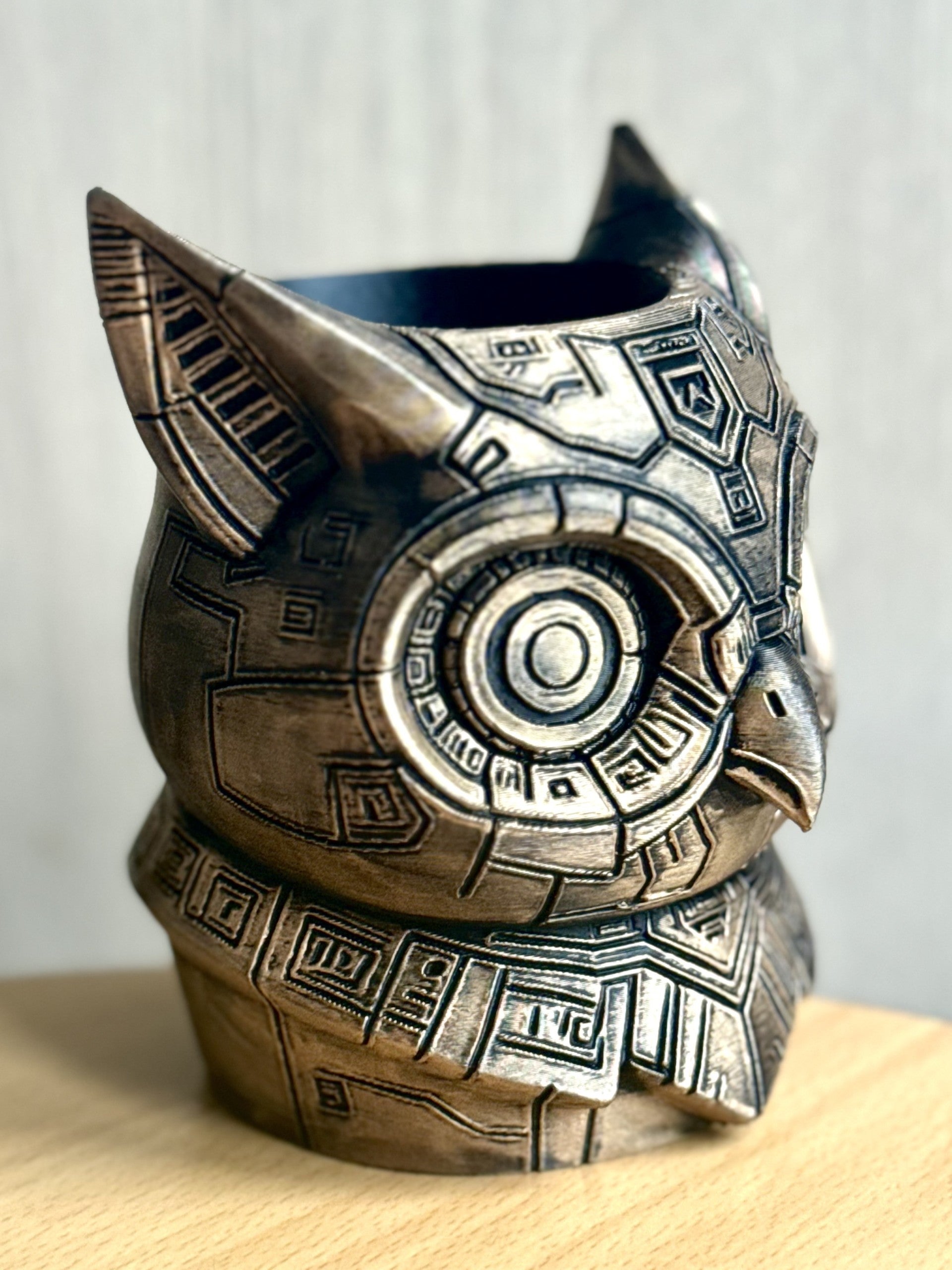 Grindle–Cyberpunk Owl of Creativity-Commercial use
