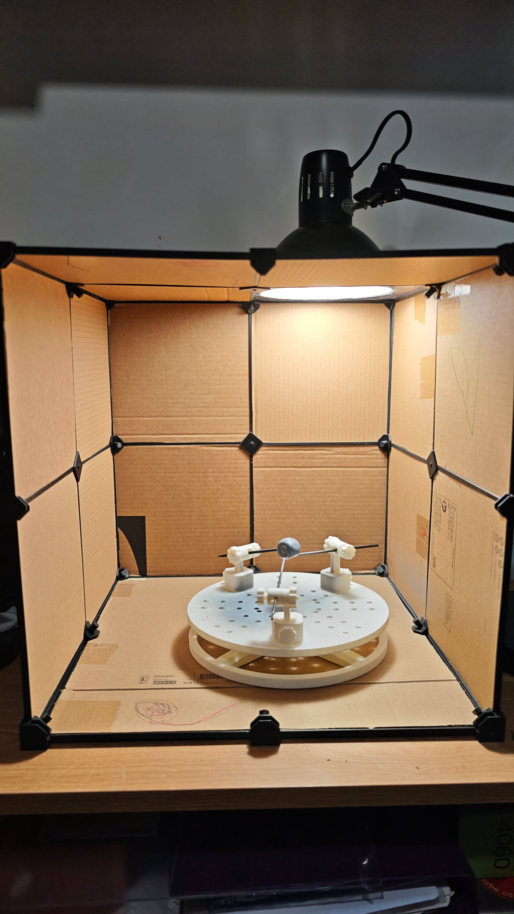 Rotating Painting Table