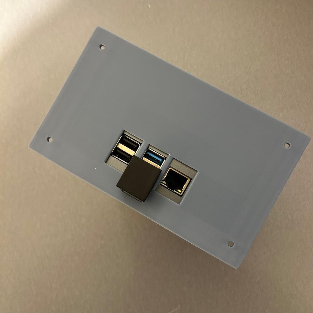 Microlab – Pi 4B + SSD in GeeekPi Aluminum Case