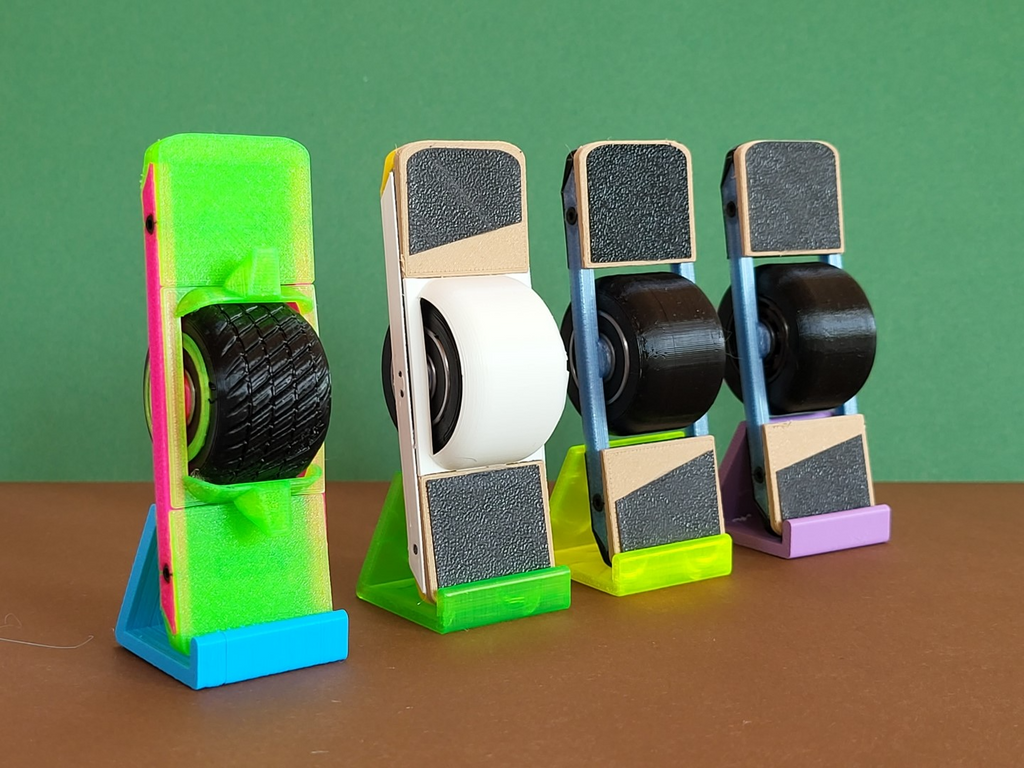 Finger Skateboard (One-Wheeled)
