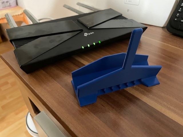 Router stand