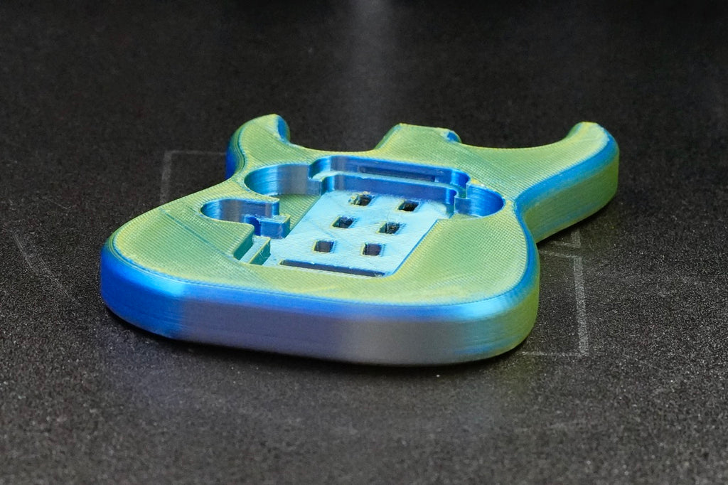 Mini Guitar (1/4 Scale)