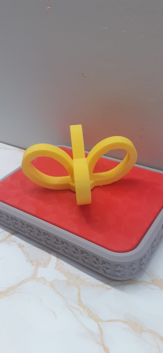 Gift Card Box - Decorative bow lock knob