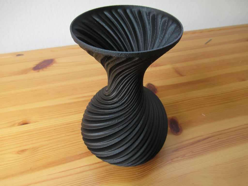 Vase Twisted