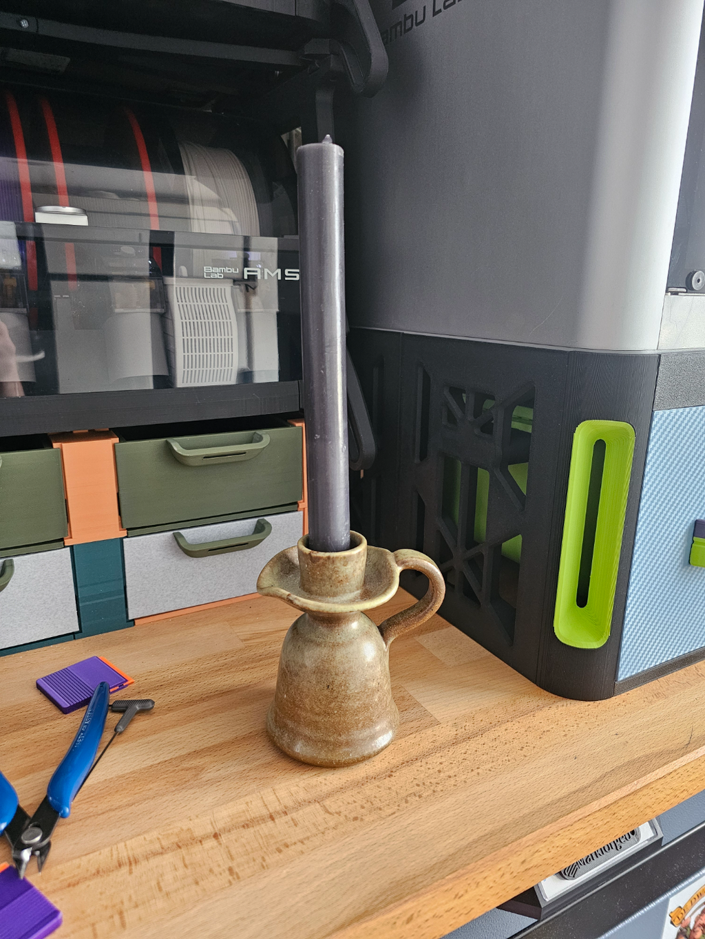 Candle holder