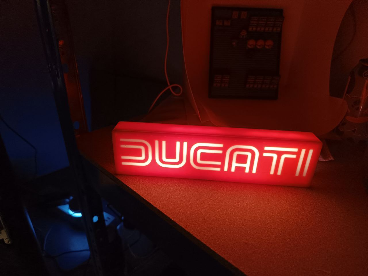 Ducati 1977-1985 logo Led Lamp