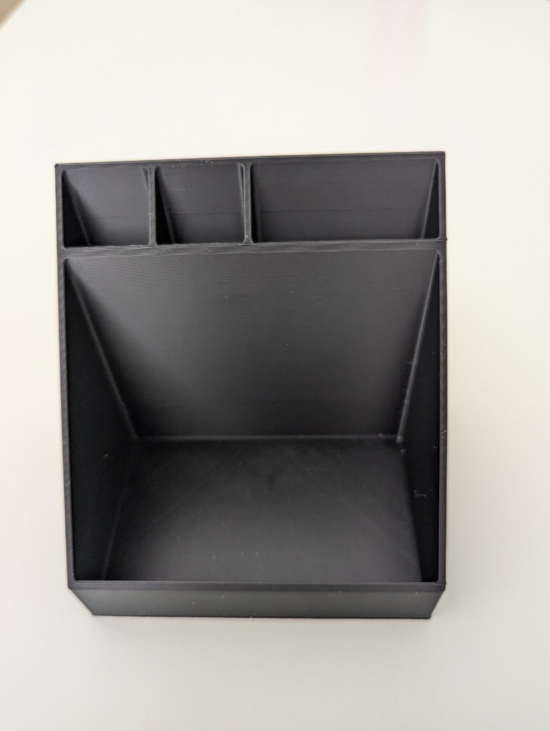 Desk organizer