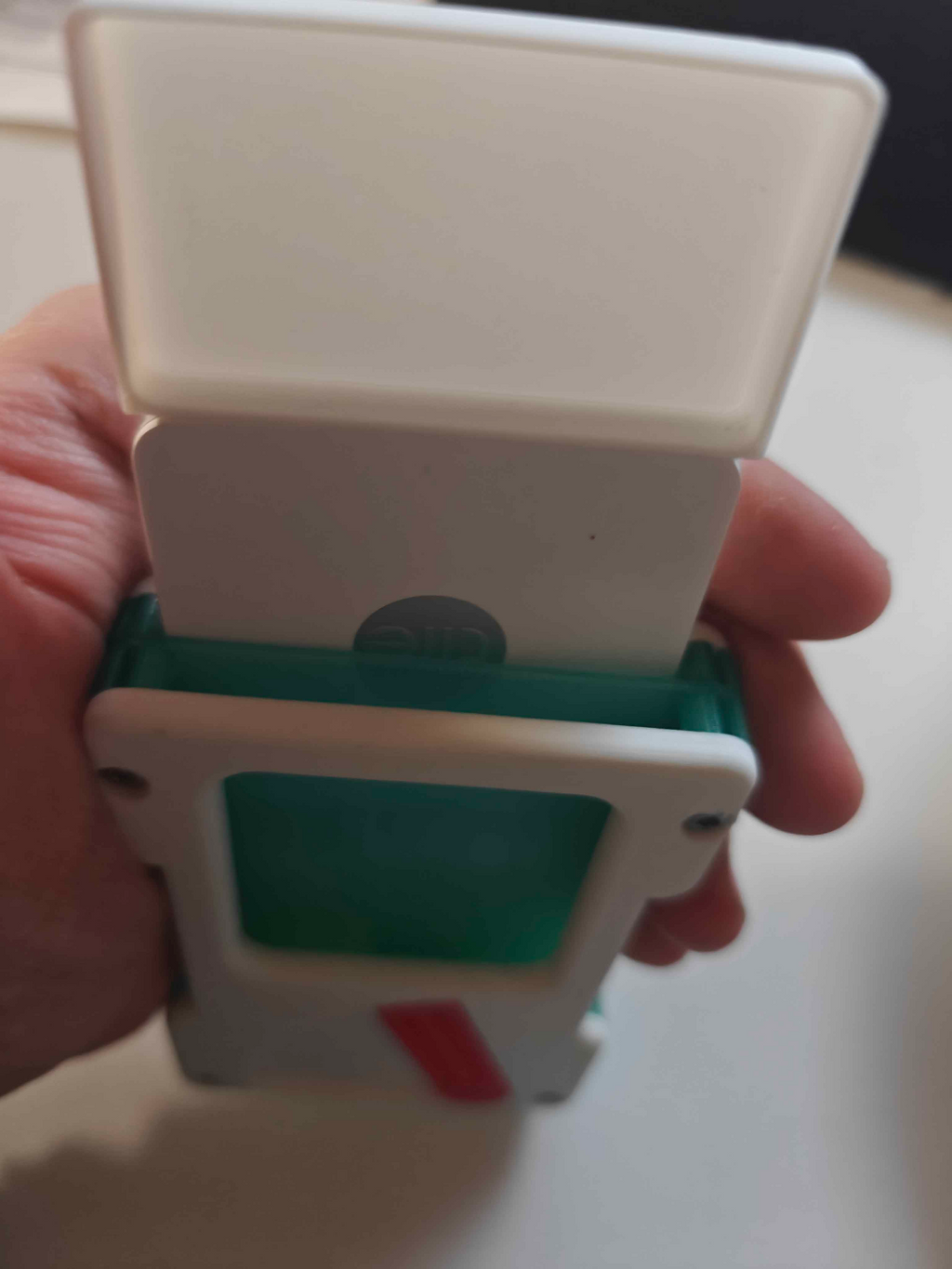 TIle Holder for 6 Card Modular Wallet