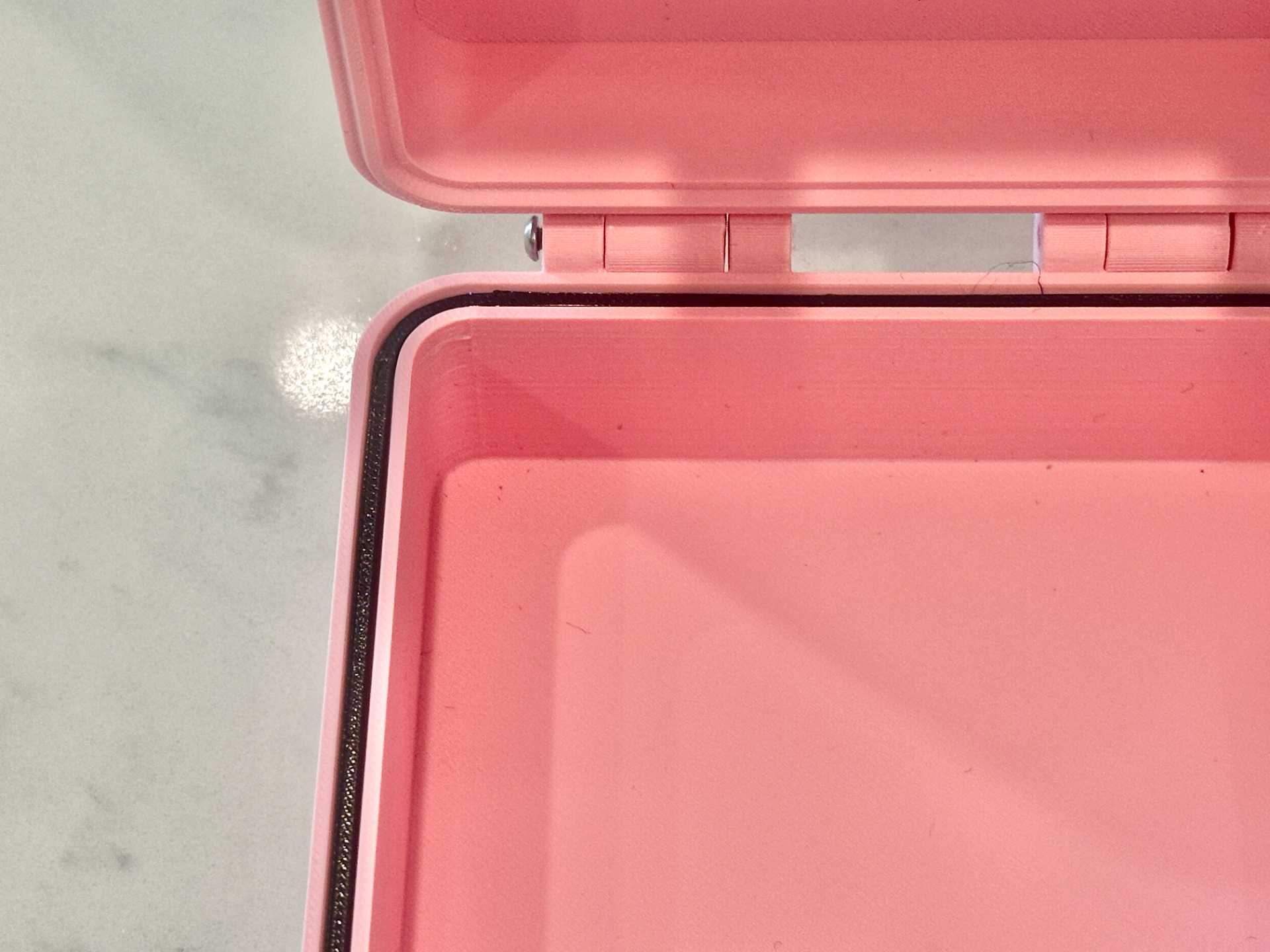 Parameterized Rugged Box (OpenSCAD) + TPU Gasket