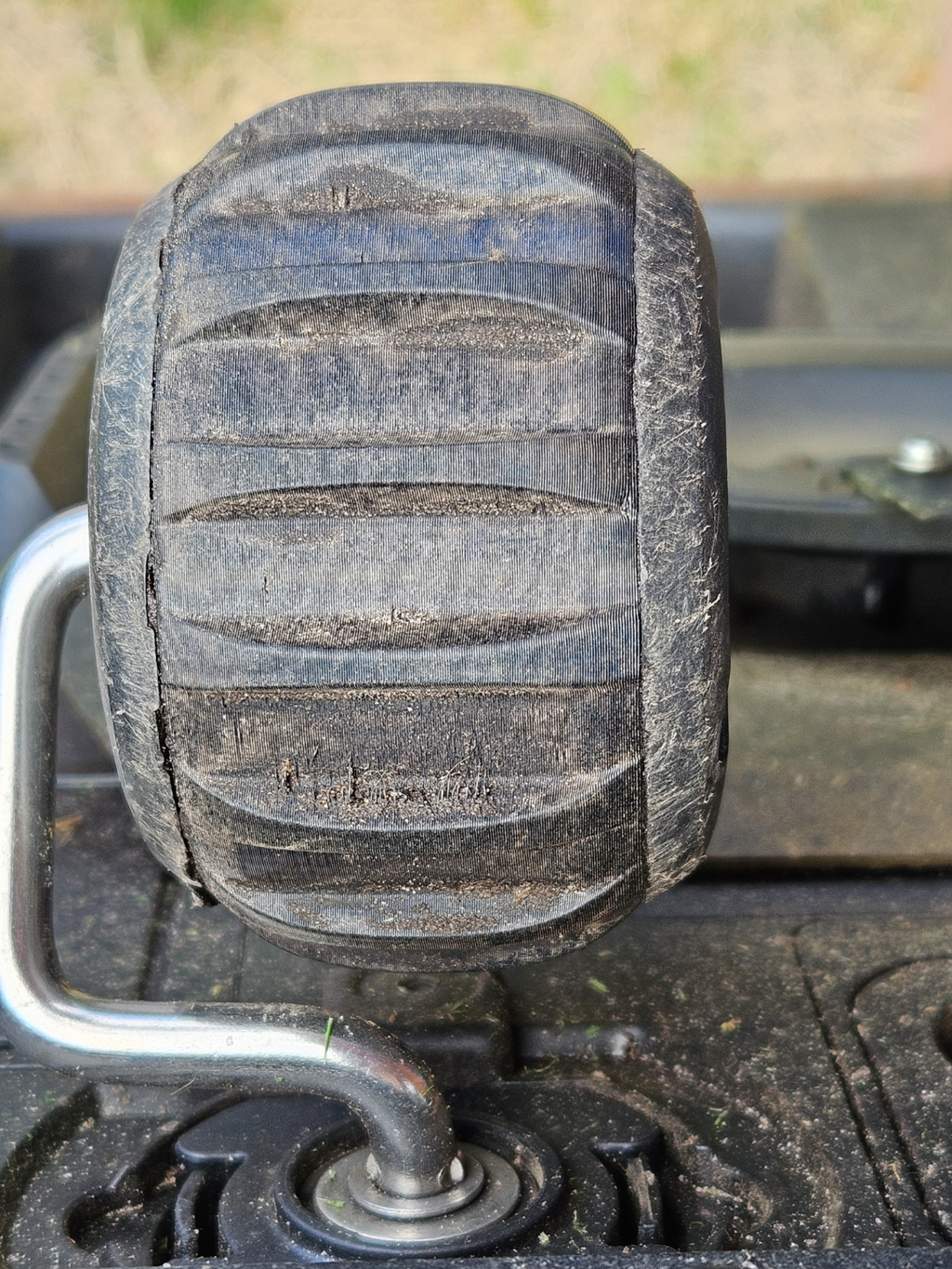 Worx Landroid M500 Front Wheel Upgrade