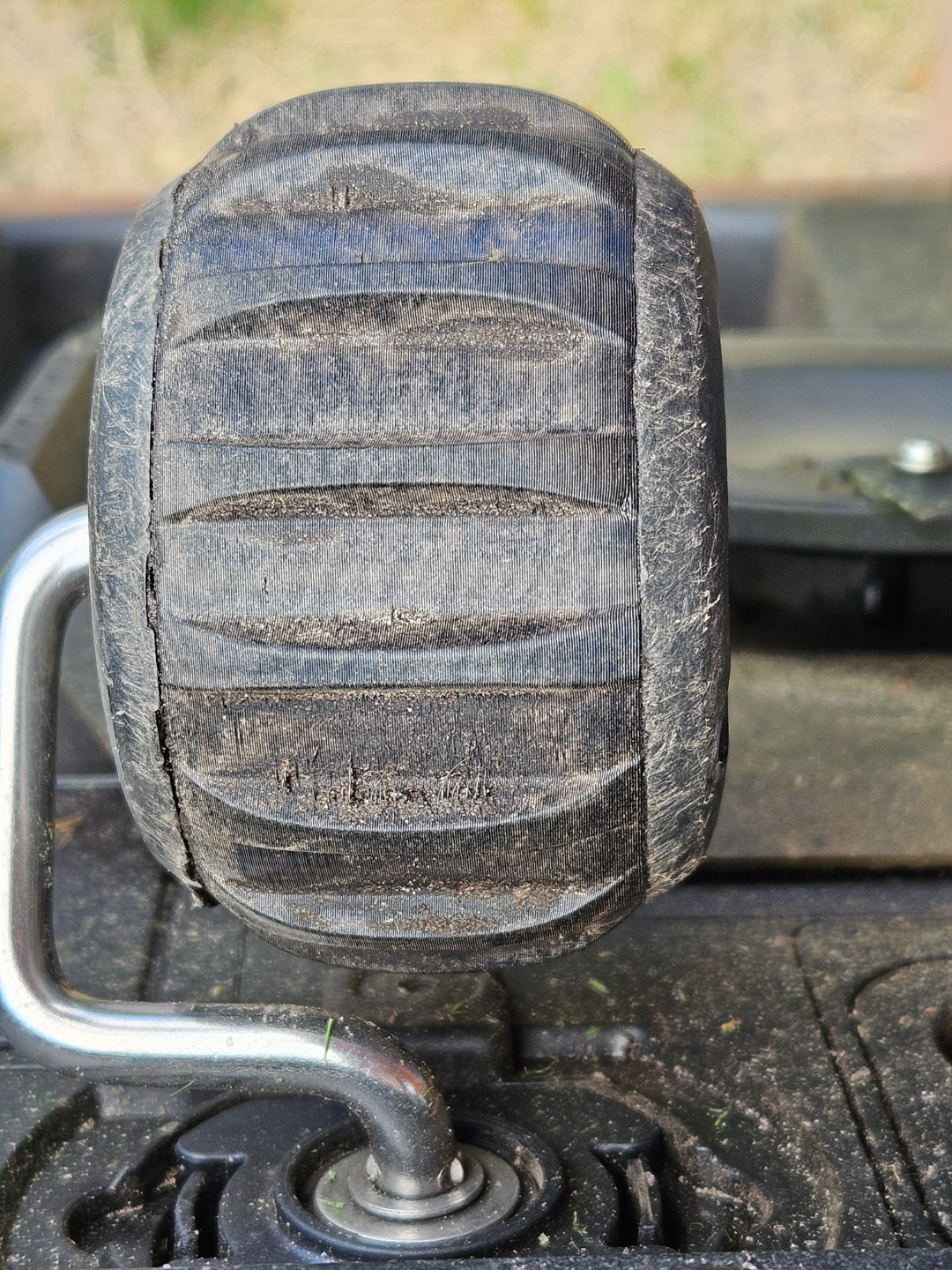 Worx Landroid M500 Front Wheel Upgrade