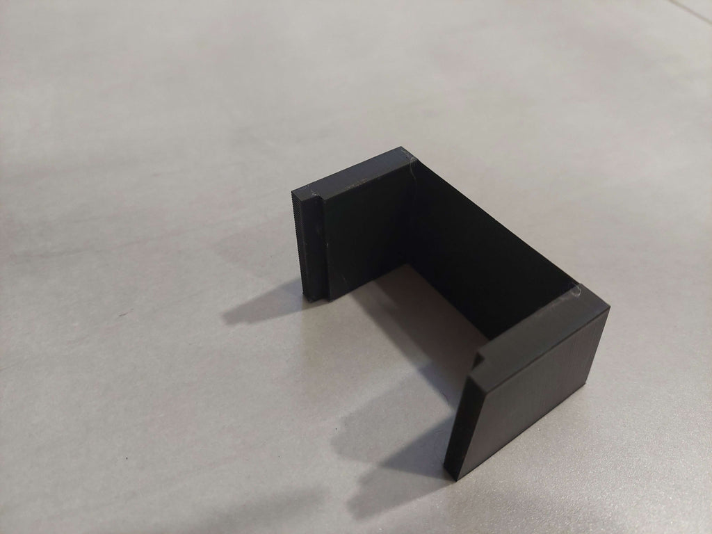 knife sharpener with multiple edge alignments