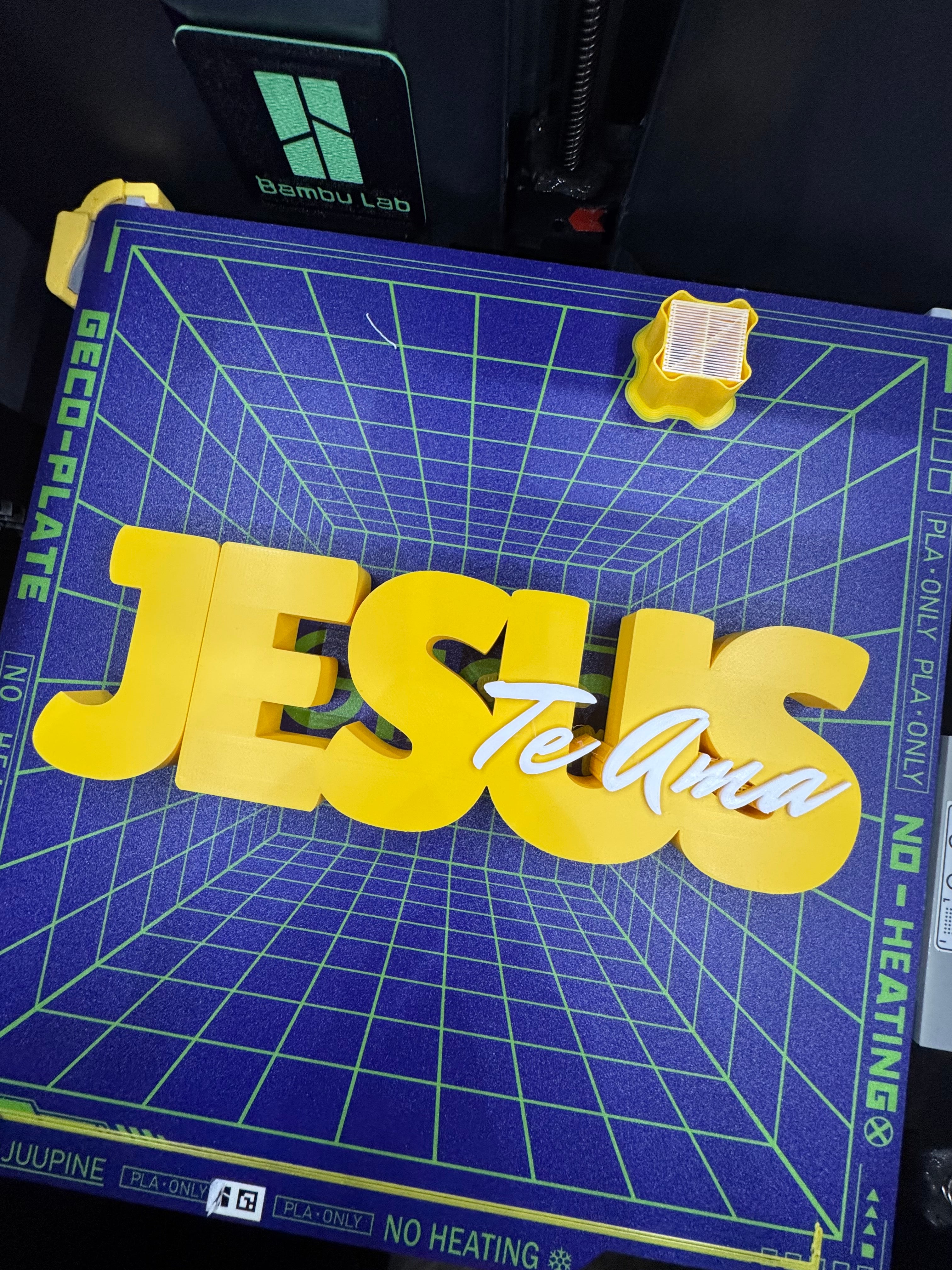 Jesus Te Ama - Placa Decorativa