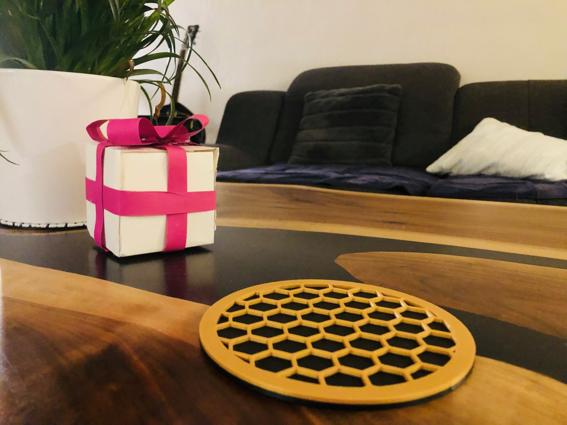 Coaster Hexagon with wall
