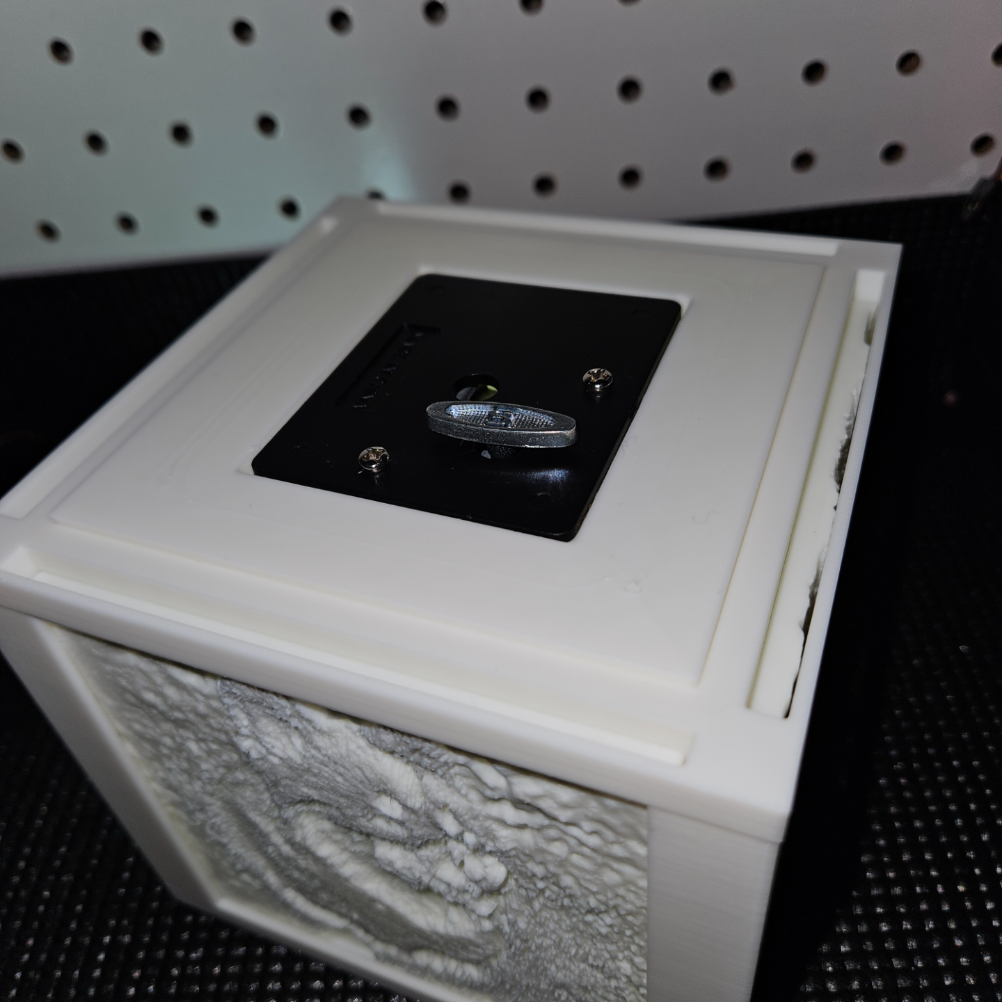Lithophane Box with Swappable Lithophanes and Top