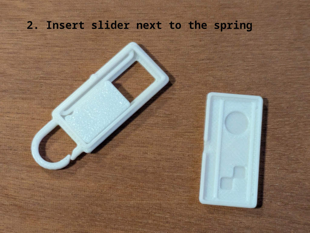 Clip-on clean/dirty toggle (laundry/packing cubes)