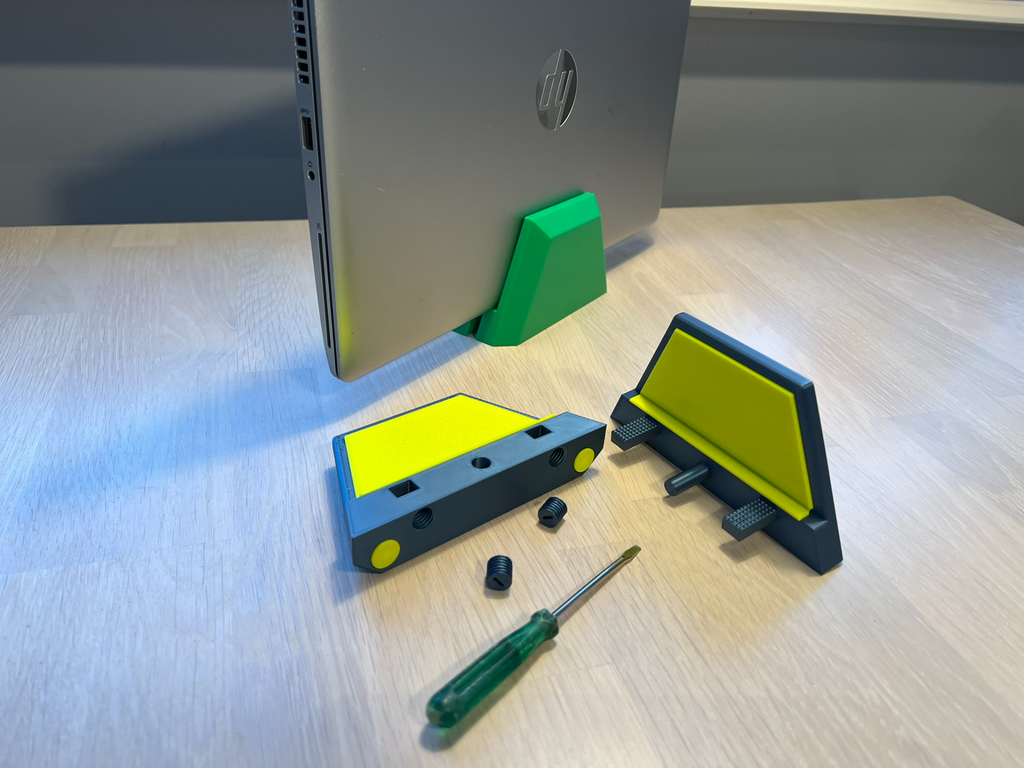 Laptop Stand-Steplessly adjustable!