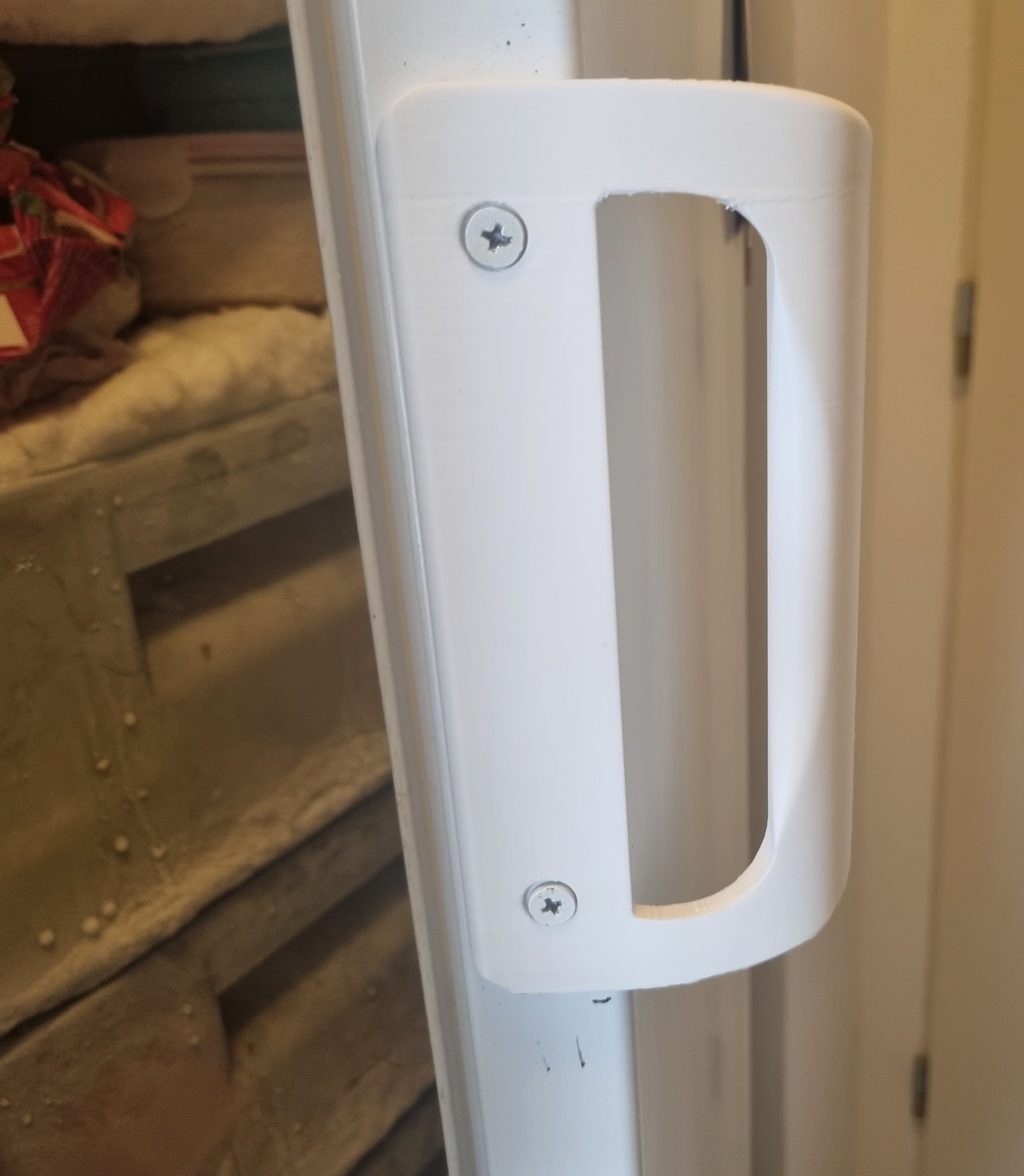 Electrolux Fridge Handle, hole distance 133 mm