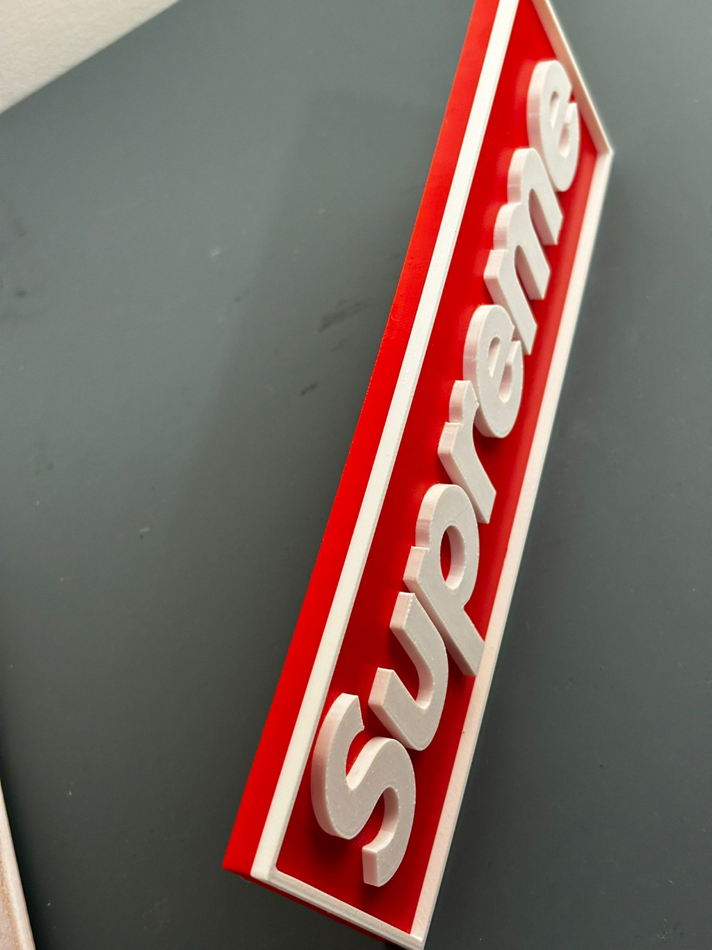 Logotipo supreme