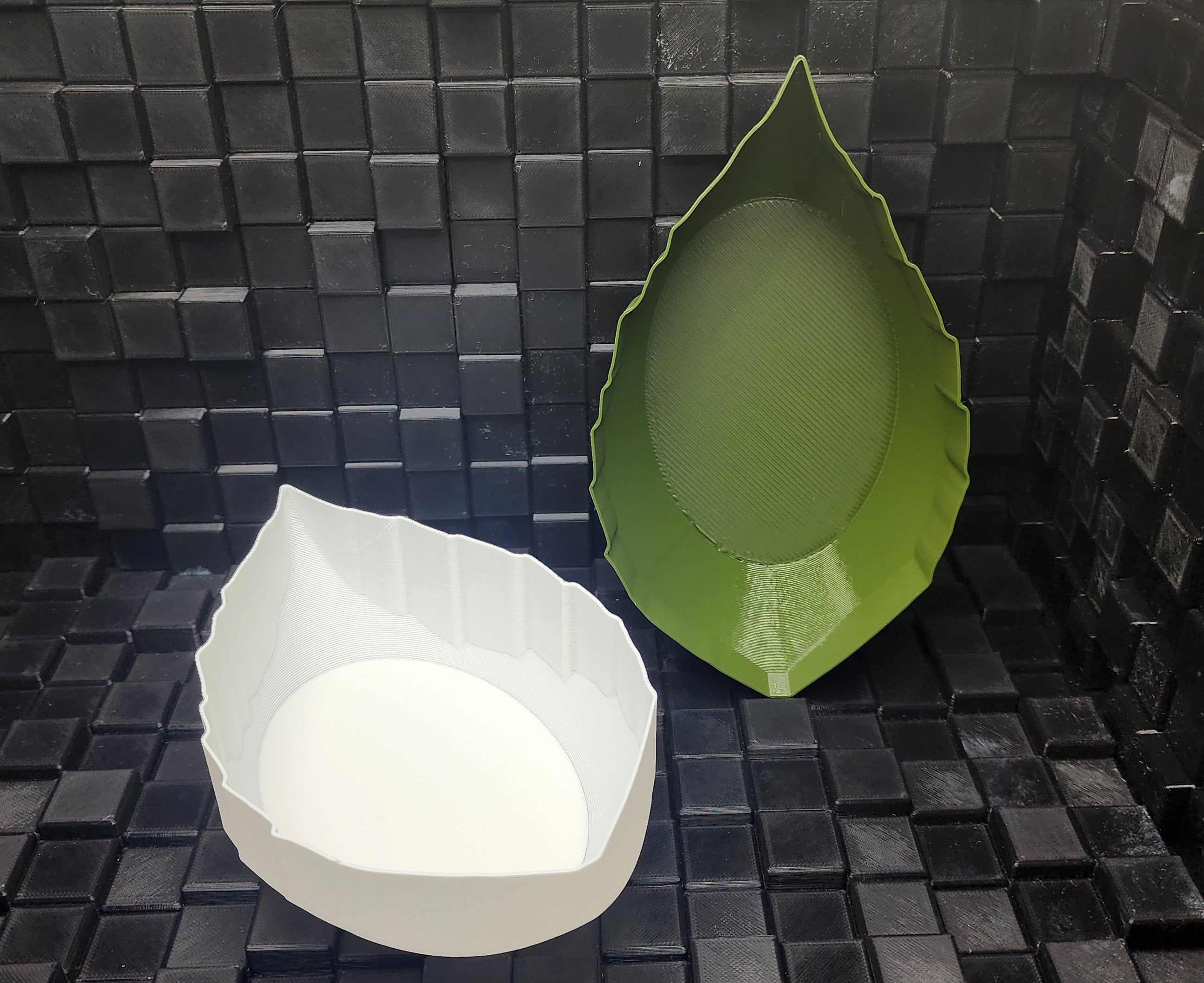 Ash Leaf Bowl - Vase Mode