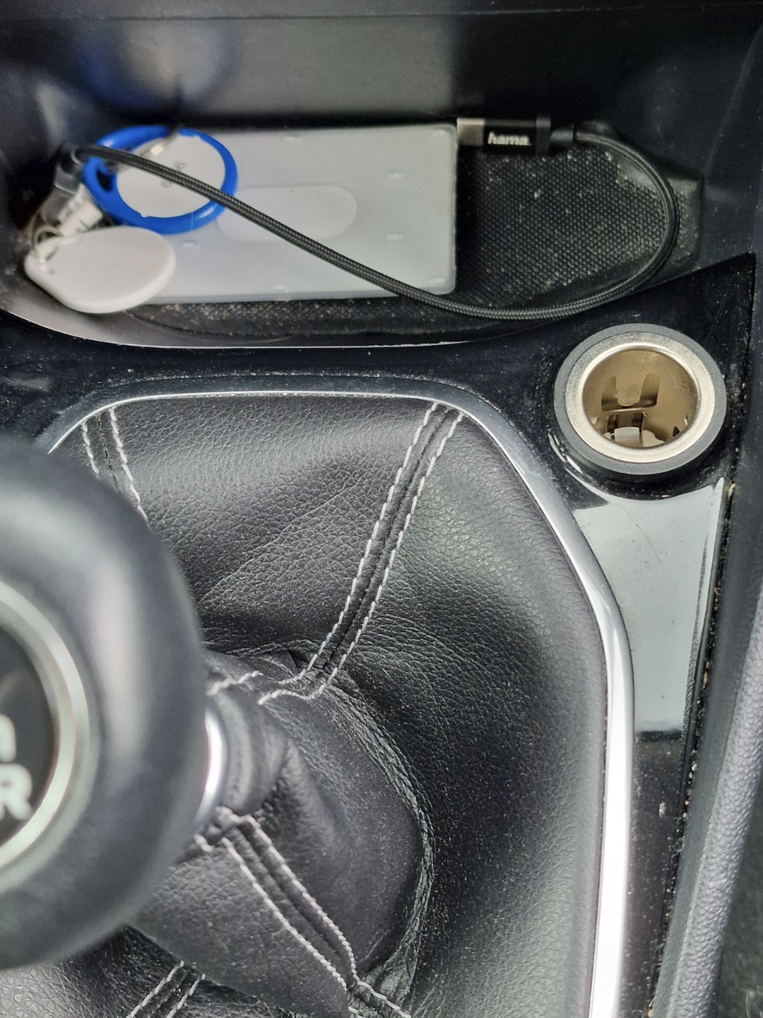 12 Volt Cigarette Car Plug Cover Eject Button