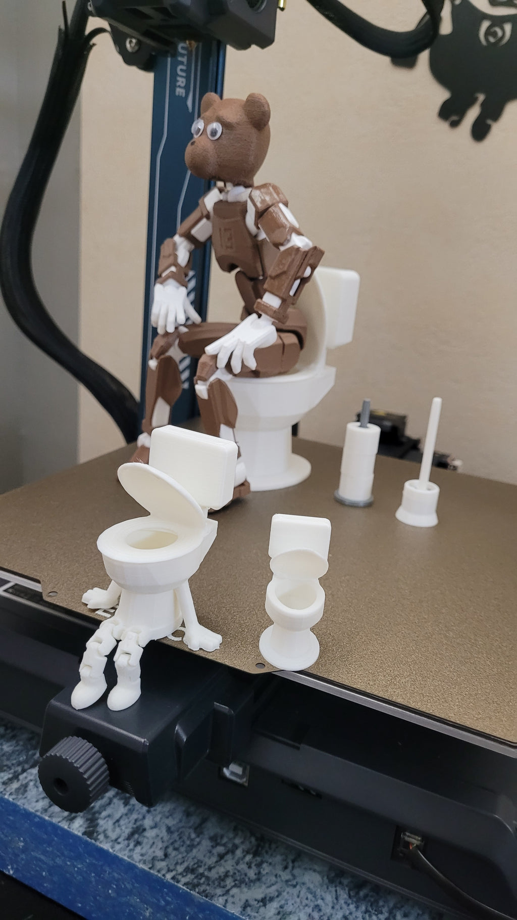Klo'nchy / Calibration Toilet 2.0