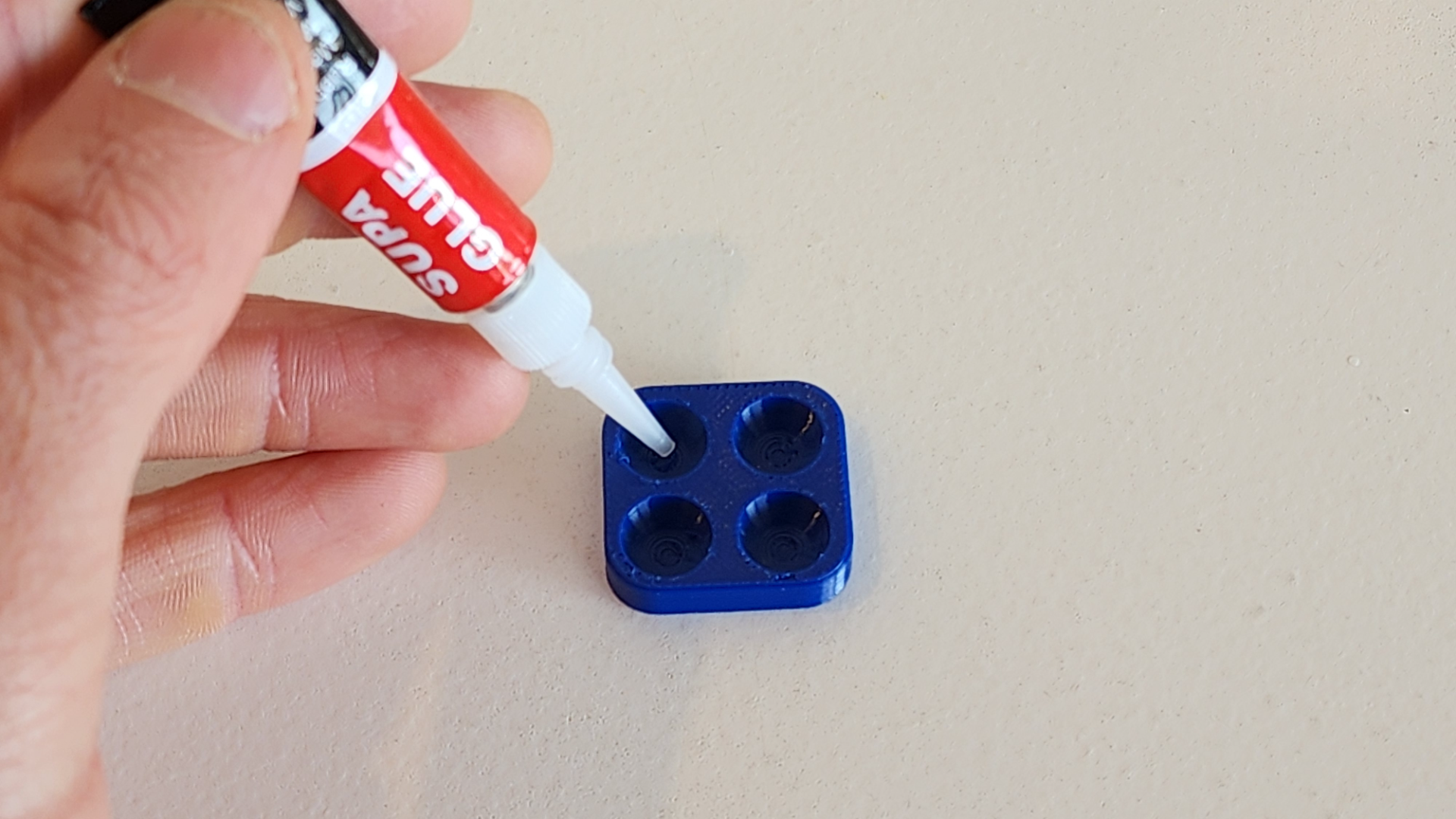 Glue Dip Tray, speed up magnet gluing! less glue!