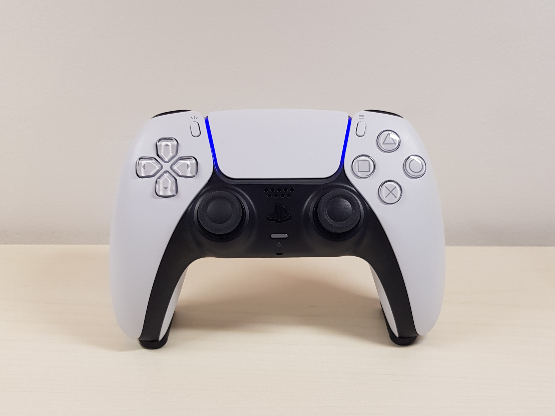 Invisible PS5 Controller Holder Minimalist