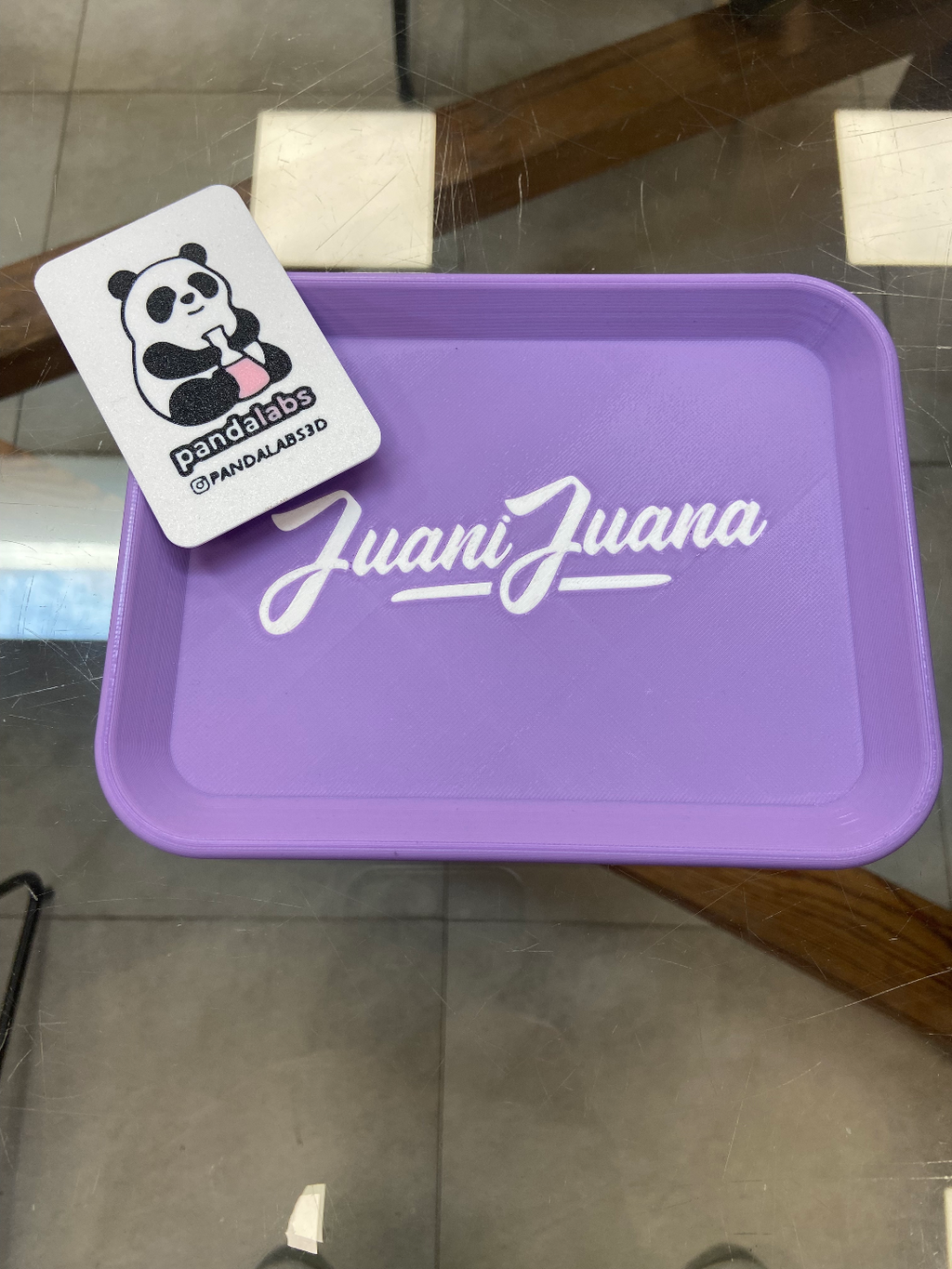 Simple tray