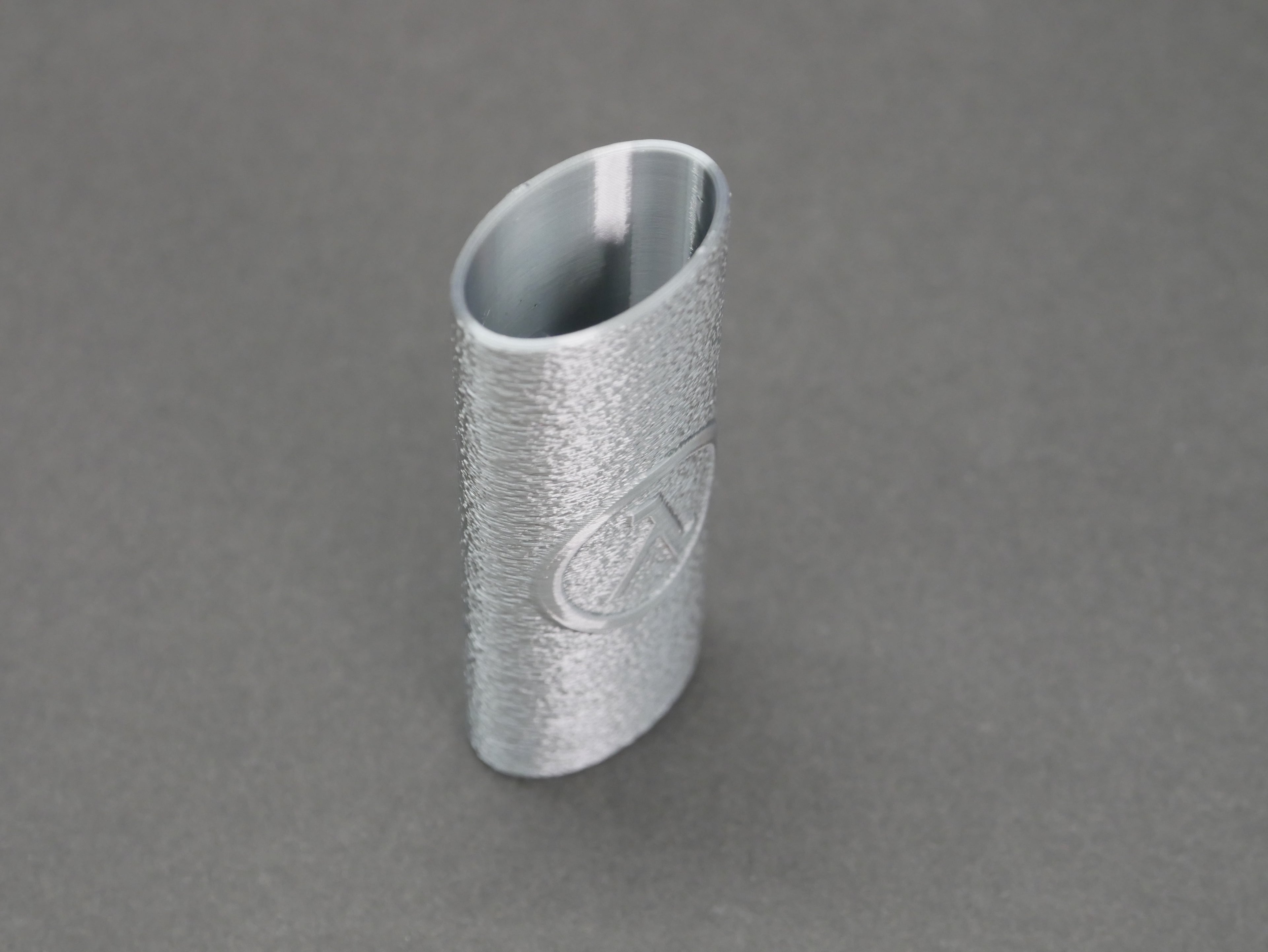Half-Life Grip Click Bic Lighter Sleeve