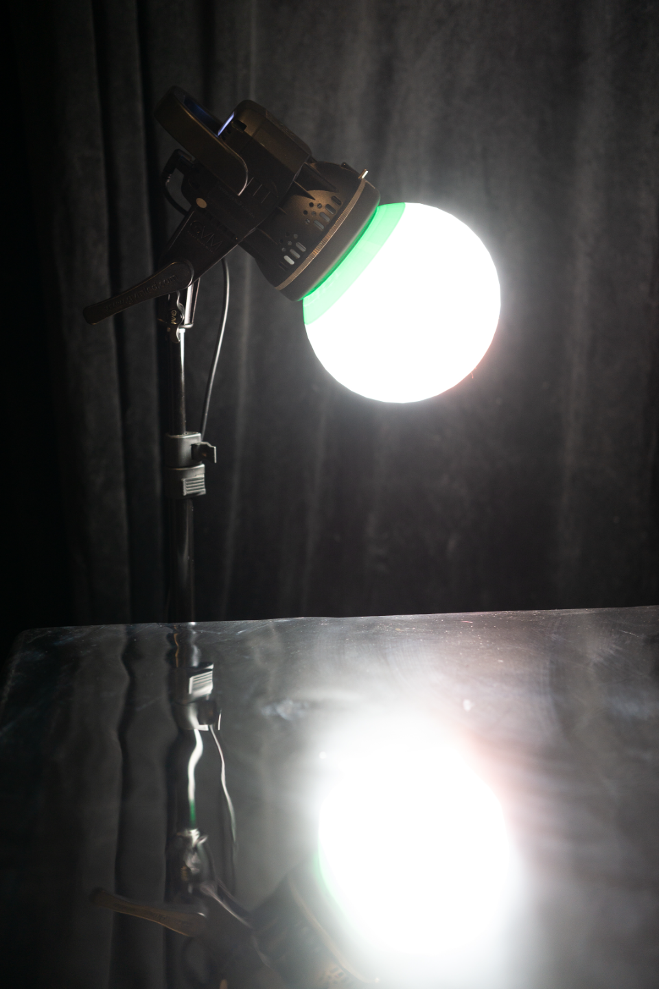 Bowens Reflector, soft box, Lantern, Beauty Dish