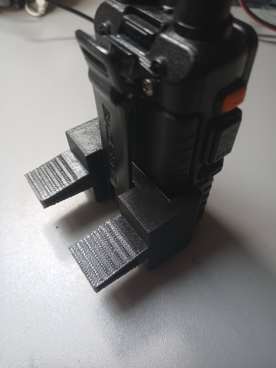 Baofeng UV5R car mount
