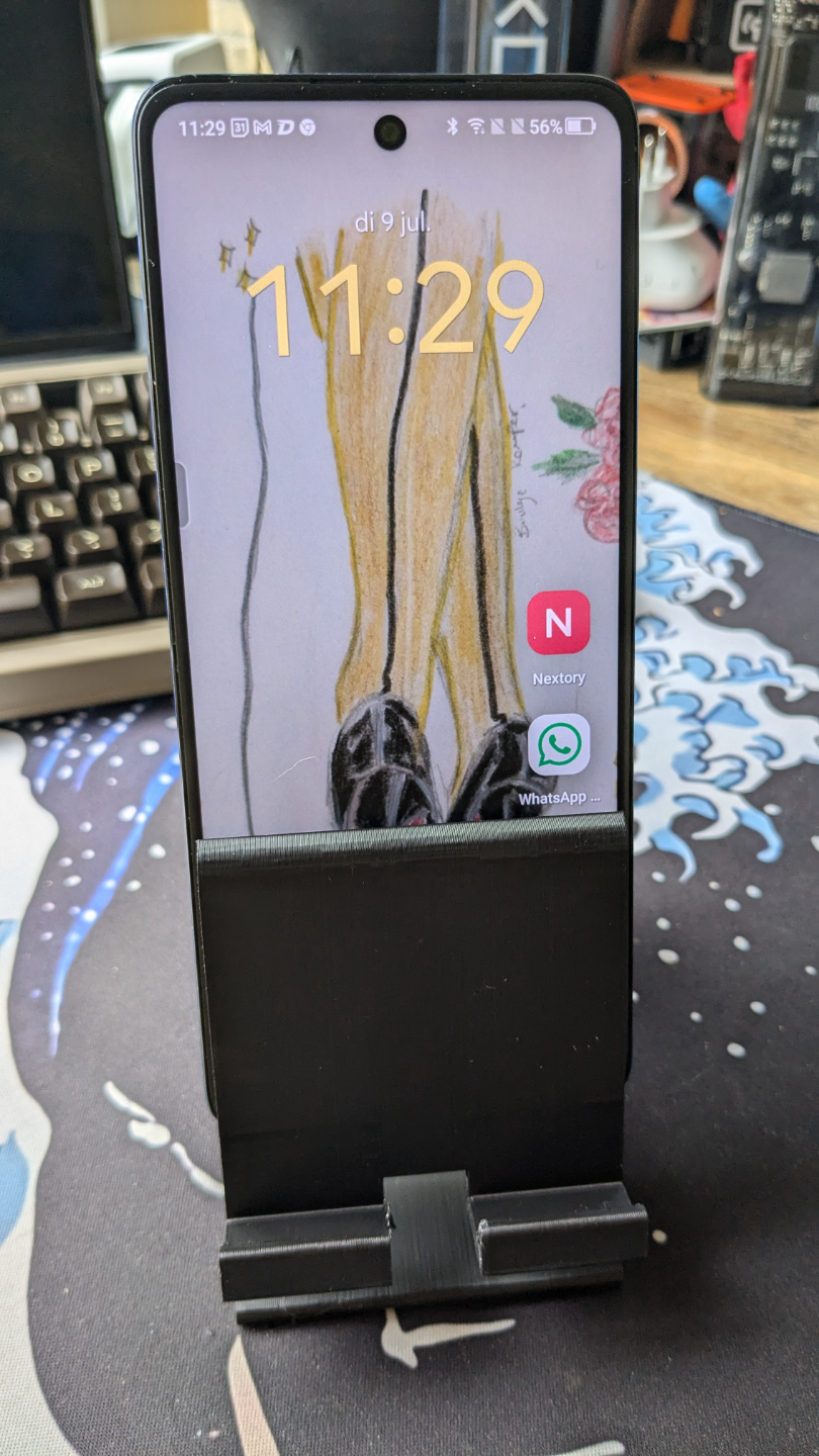 Double phone stand
