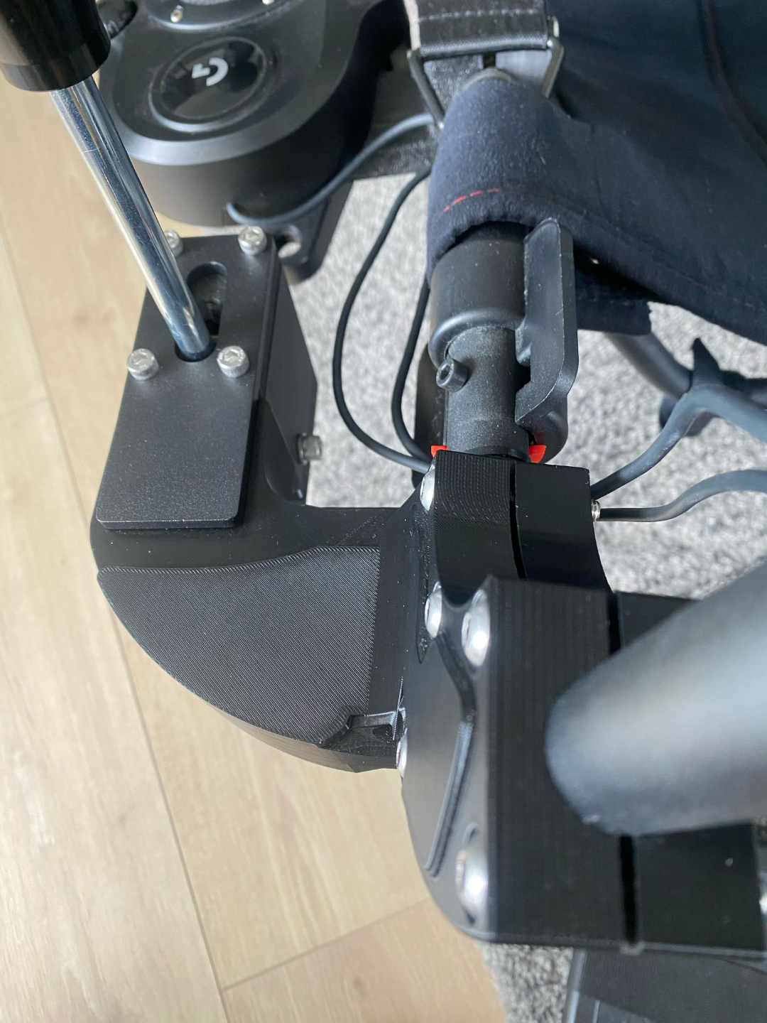 Playseat Challenge Universal Clamp Mount